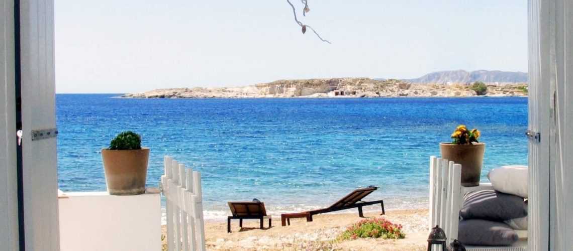 Pano-stin-thalassa